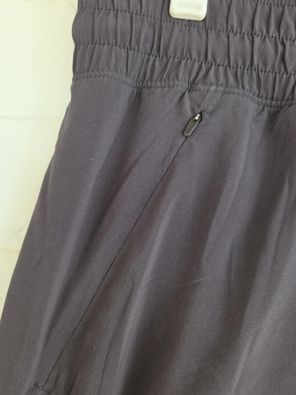 Lululemon Women's Choose A Side Reversible Shorts Black Gray 4